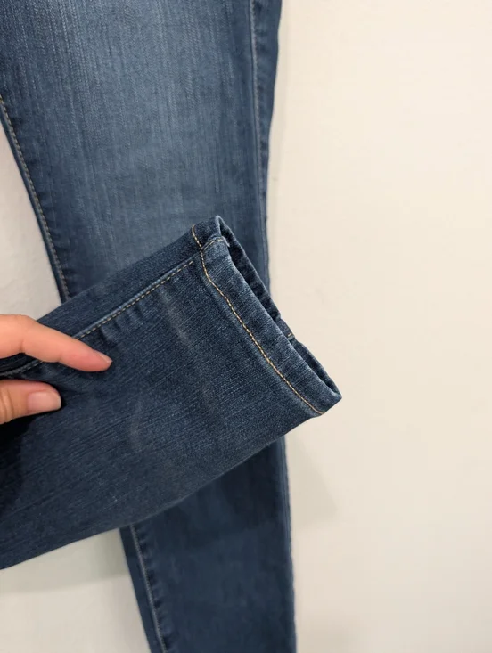 Torrid Bombshell Skinny Premium Stretch Size 10T - Picture 3 of 9